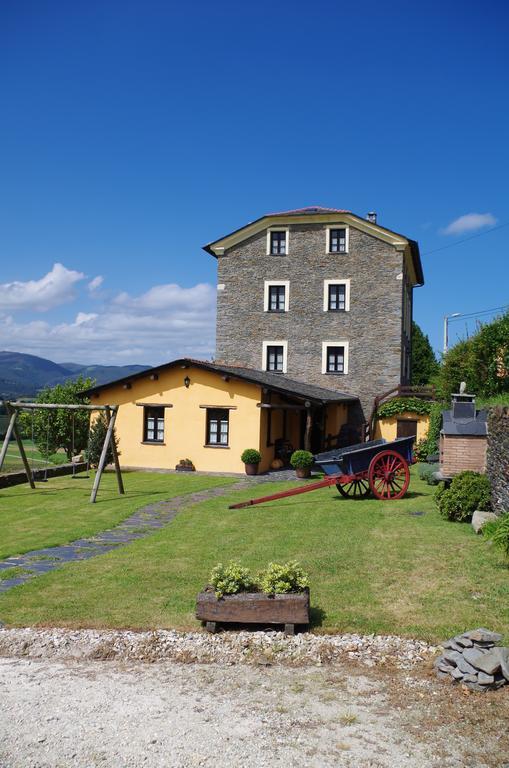 Pensjonat Casa De Aldea El Conceyu Navia Zewnętrze zdjęcie
